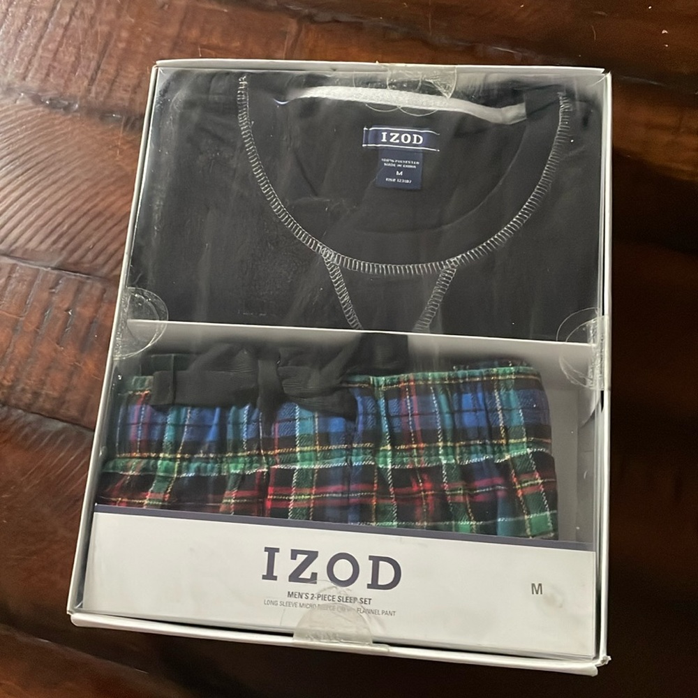 Brand New Men’s Pajama Set